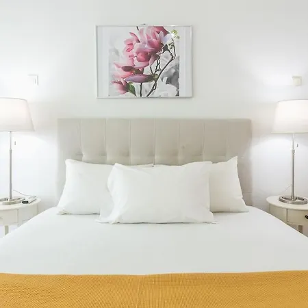 Victoria Wood Apartment *