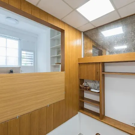 Victoria Wood Apartment Athens