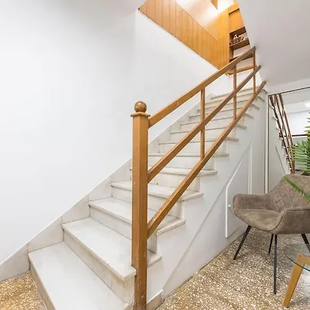 Apartment Victoria Wood Athens